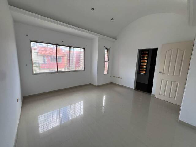 #11 - Casa para Venta en El Tigre - B