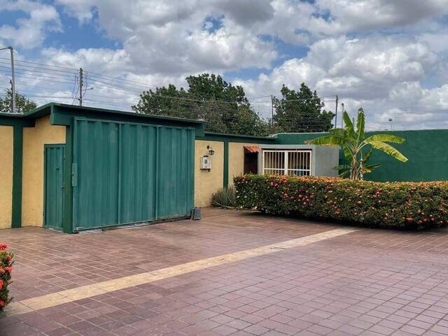 #34 - Casa para Alquiler en El Tigre - B