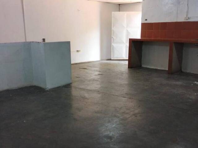 #44 - Oficina para Venta en El Tigre - B
